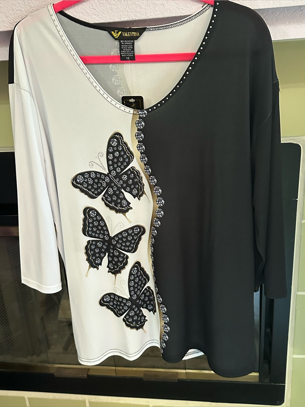 Valentina Black and White Long-Sleeve Butterfly Embellished Top NWT (1X)